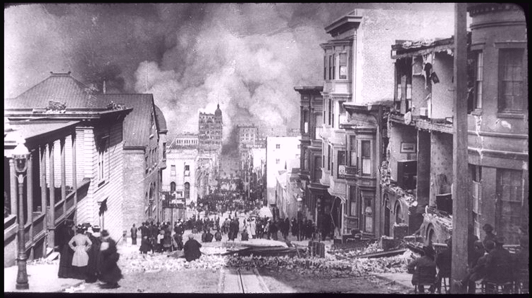 Spectators on Sacramento watching the fire
      approach.